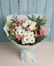Букет цветов из:  Розы, Лизиантусы и Хризантемы в Молодежном Республики Крым