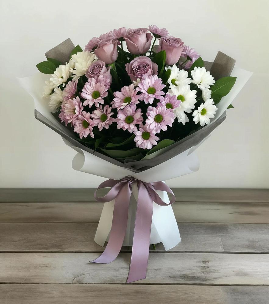 Букет цветов из: Хризантемы и Розы в Молодежном Республики Крым