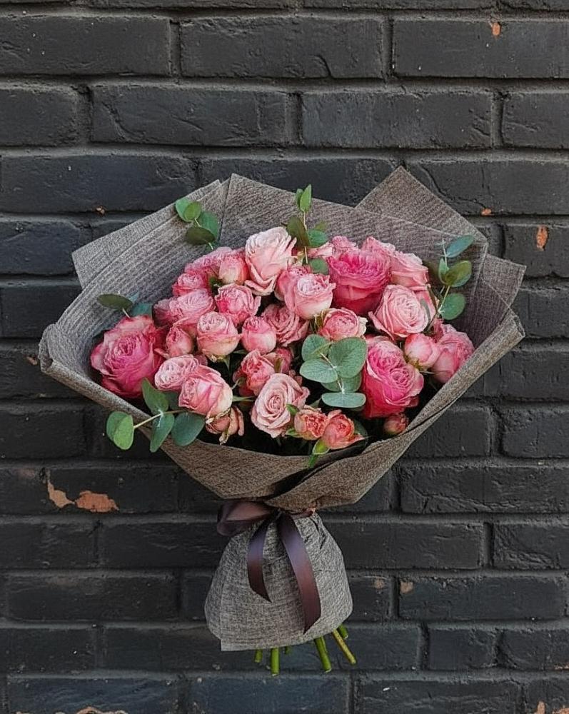 Букет цветов из: Розы в Молодежном Республики Крым