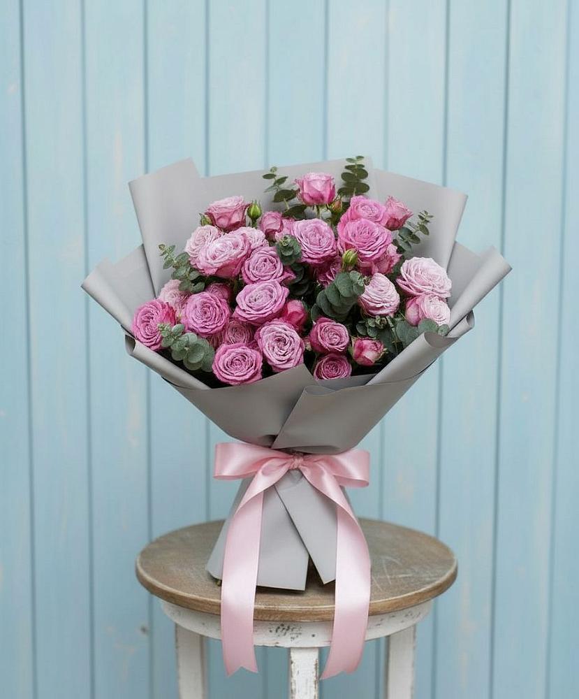 Букет цветов из: Розы в Молодежном Республики Крым