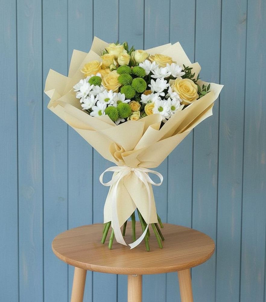 Букет цветов из: Хризантемы и Розы в Молодежном Республики Крым