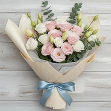 Букет цветов из:  Лизиантусы в Молодежном Республики Крым