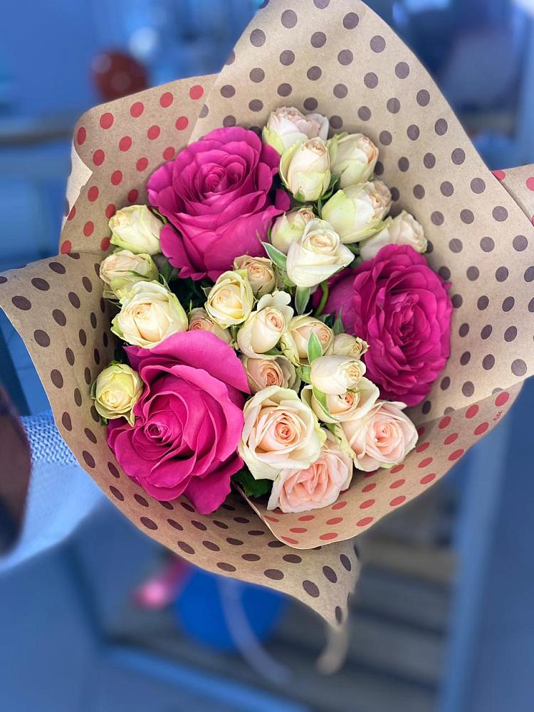 Букет цветов из: Розы в Молодежном Республики Крым