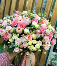 Букет цветов из:  Розы #REPLACE_PRED# Молодежном Республики Крым