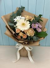 Букет цветов из:  Герберы и Хризантемы в Молодежном Республики Крым