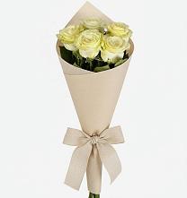Букет цветов из:  Розы в Молодежном Республики Крым