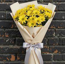 Букет цветов из:  Хризантемы в Молодежном Республики Крым