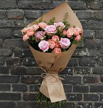 Букет цветов из:  Розы в Молодежном Республики Крым