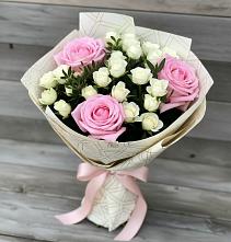 Букет цветов из:  Розы в Молодежном Республики Крым
