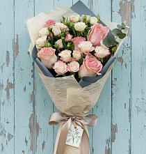 Букет цветов из:  Розы #REPLACE_PRED# Молодежном Республики Крым
