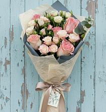 Букет цветов из:  Розы в Молодежном Республики Крым