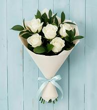 Букет цветов из:  Розы #REPLACE_PRED# Молодежном Республики Крым