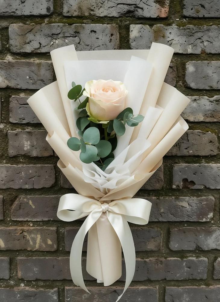 Букет цветов из: Розы в Молодежном Республики Крым