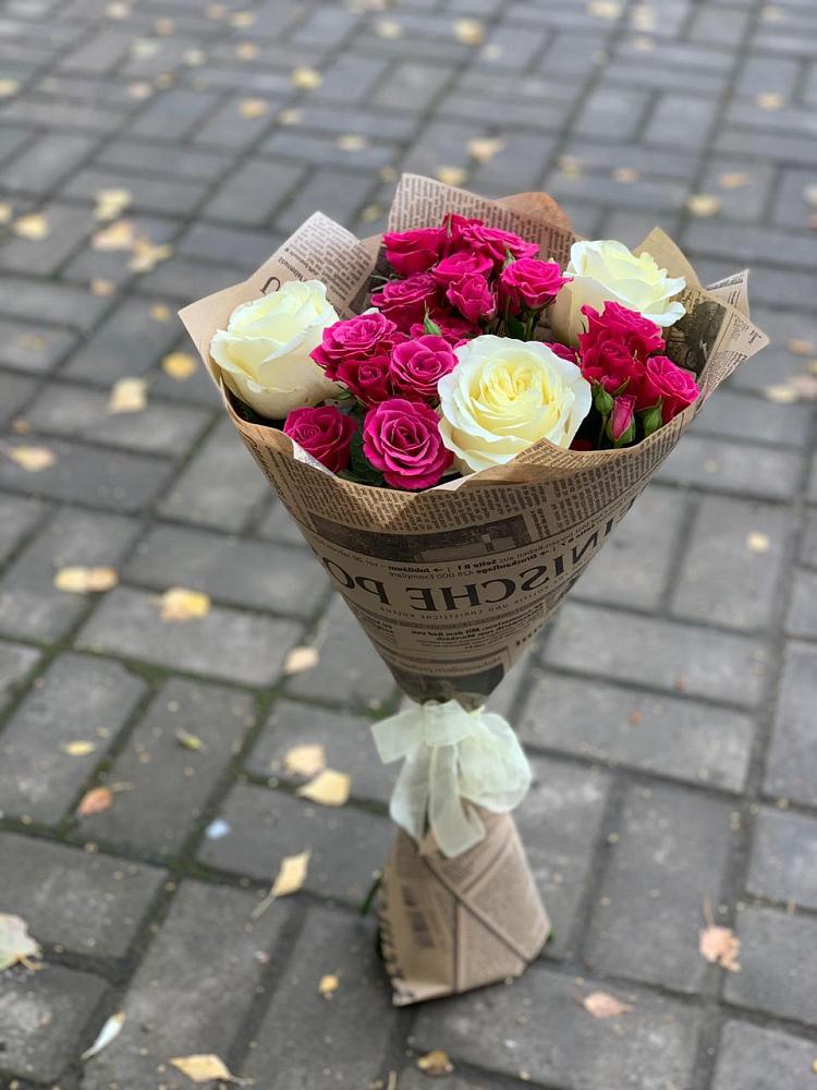 Букет цветов из: Розы в Молодежном Республики Крым