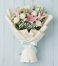 Букет цветов из:  Лилии в Молодежном Республики Крым