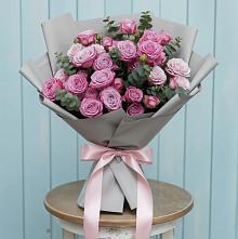Букет цветов из:  Розы #REPLACE_PRED# Молодежном Республики Крым